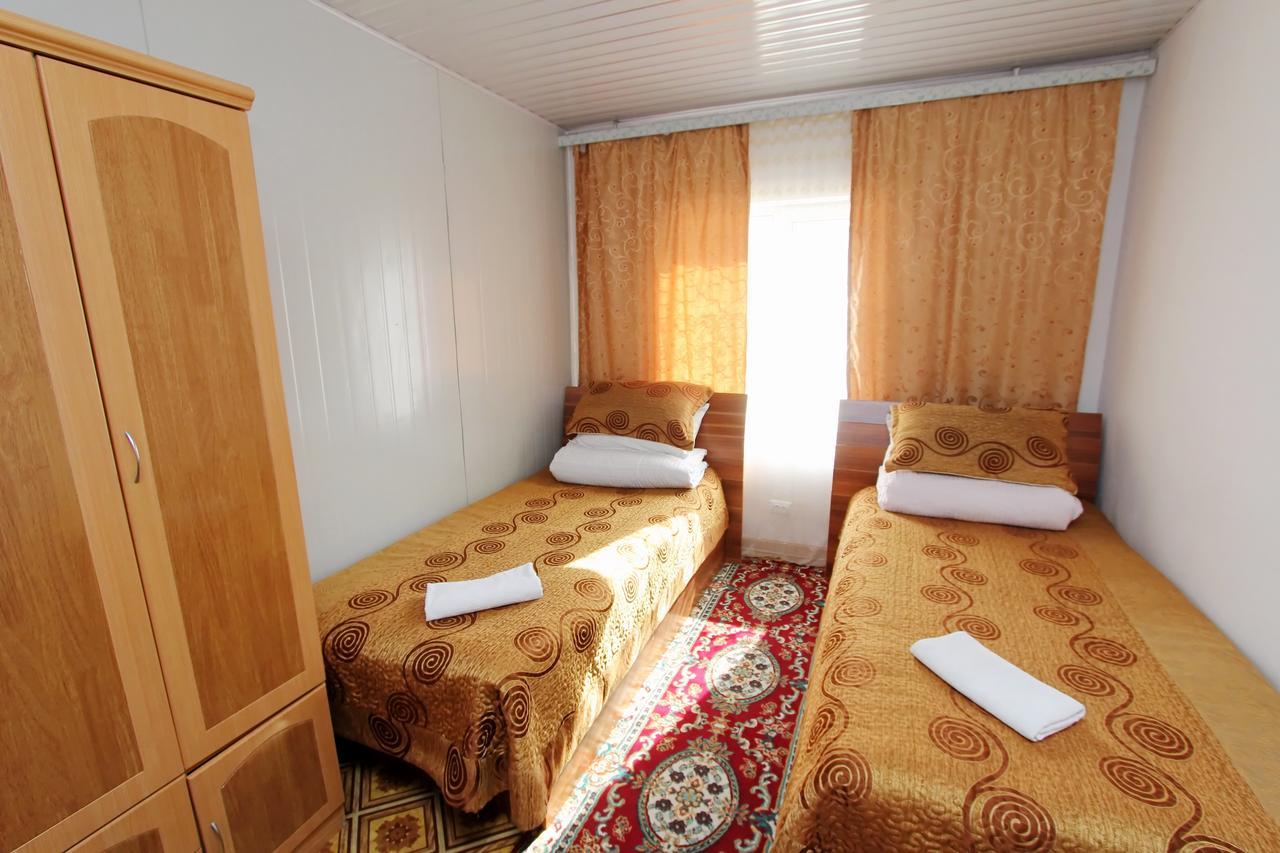 Lal Hotel Khorog エクステリア 写真